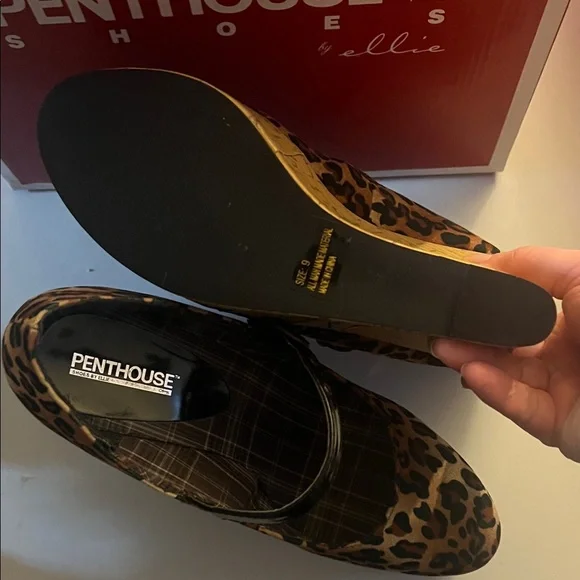 Penthouse by Ellie-sz9 Leopard Print Platform Mary Jane wedge heels w/ Strap EUC - Picture 5 of 5